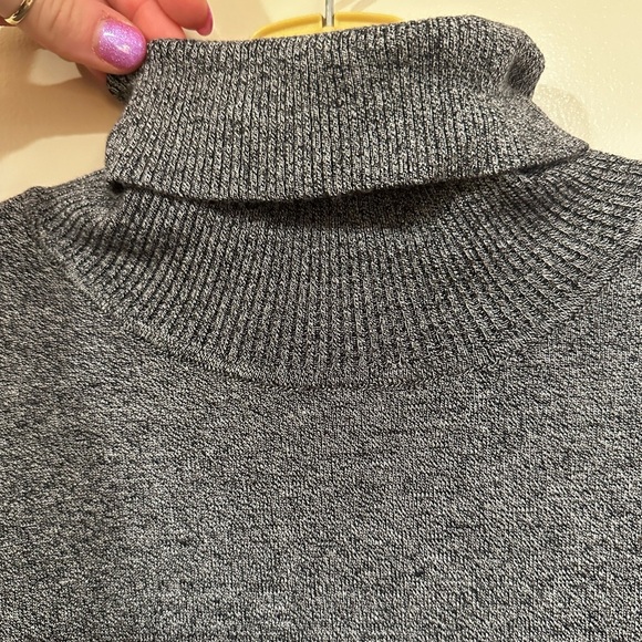 Gray Casual Sweater - Picture 2 of 5